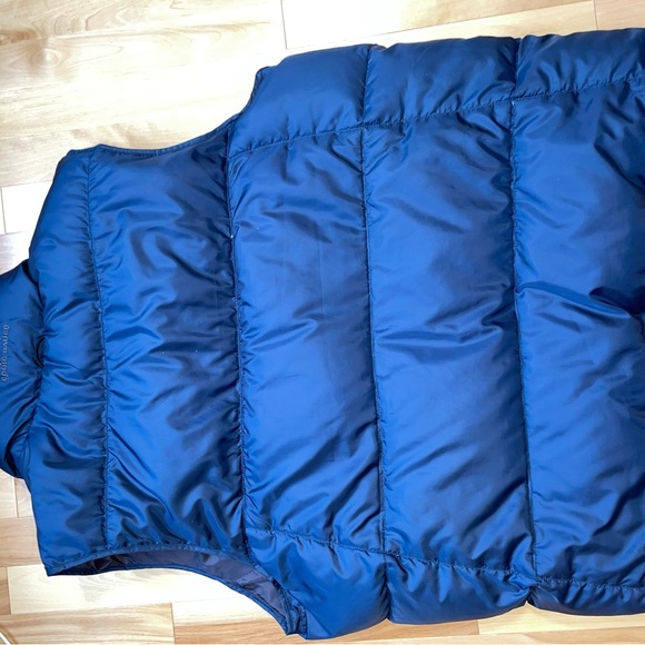 Eddie Bauer Men’s L down filled puffy vest in navy blue - Picture 4 of 4